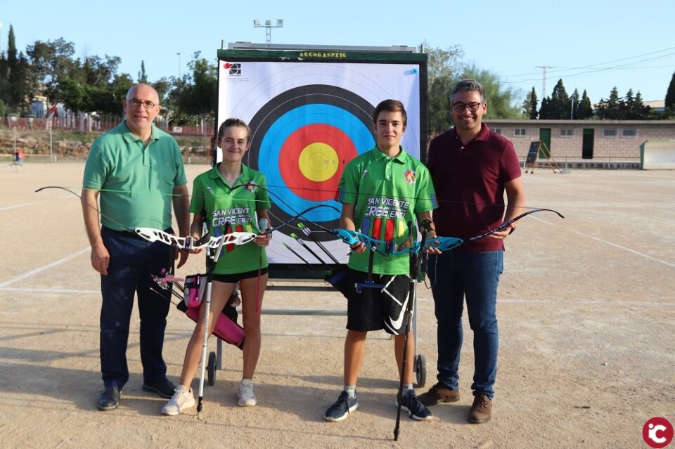Rubén Mira y Andrea Martí: cuatros años de victorias al Tiro con Arco para San Vicente