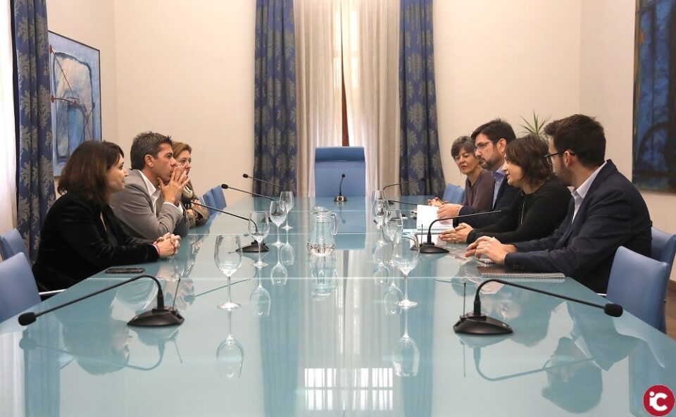 Carlos Mázon anuncia que la Diputación de Alicante será la primera en adherirse esta legislatura al Código de Buen Gobierno de la Generalitat