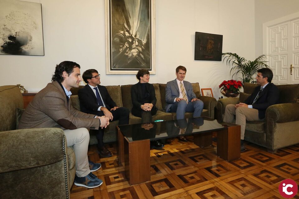 Carlos Mazón se reúne con el embajador británico