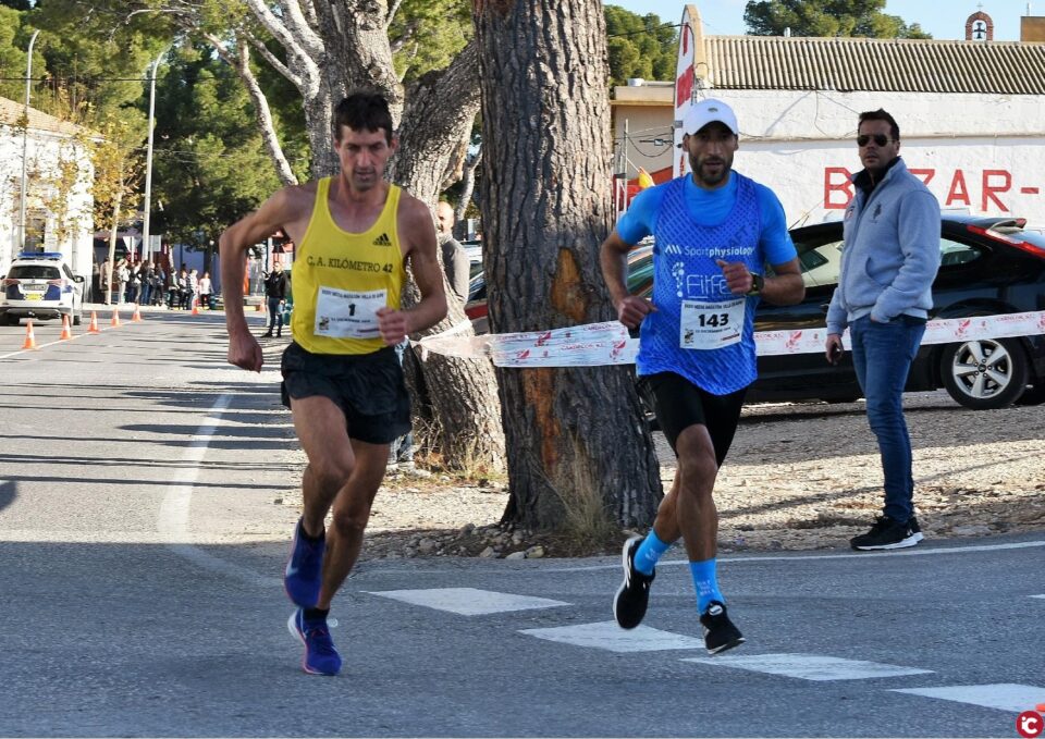 Hassane Ahouchar se impone a Micó en la Media Maratón Villa de Aspe
