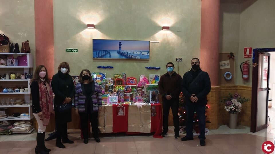 Sabia Vida inaugura sede con una colecta de medio centenar de juguetes para niños y niñas en situación de vulnerabilidad