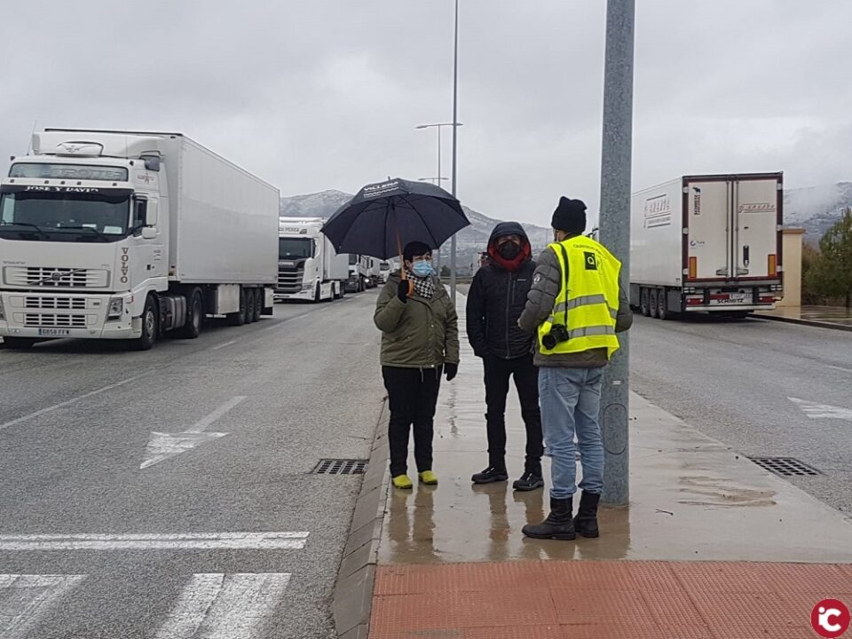 El ayuntamiento supervisa las consecuencias de la nevada en todo el término municipal de Villena