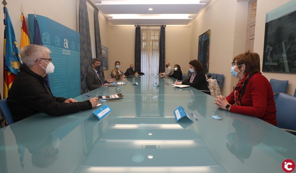 La Diputación incorpora a los sindicatos UGT y CCOO en el Consejo Social de la Provincia de Alicante