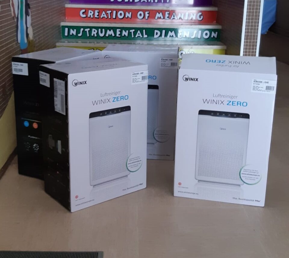 Sax completará en breve la instalación de los 86 purificadores en todos los centros de Infantil