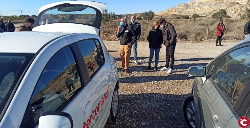 La AVV Amigos de Fontcalent de El Rebolledo se concentran para pedir el cierre de la planta de tratamiento de residuos de Fontcalent