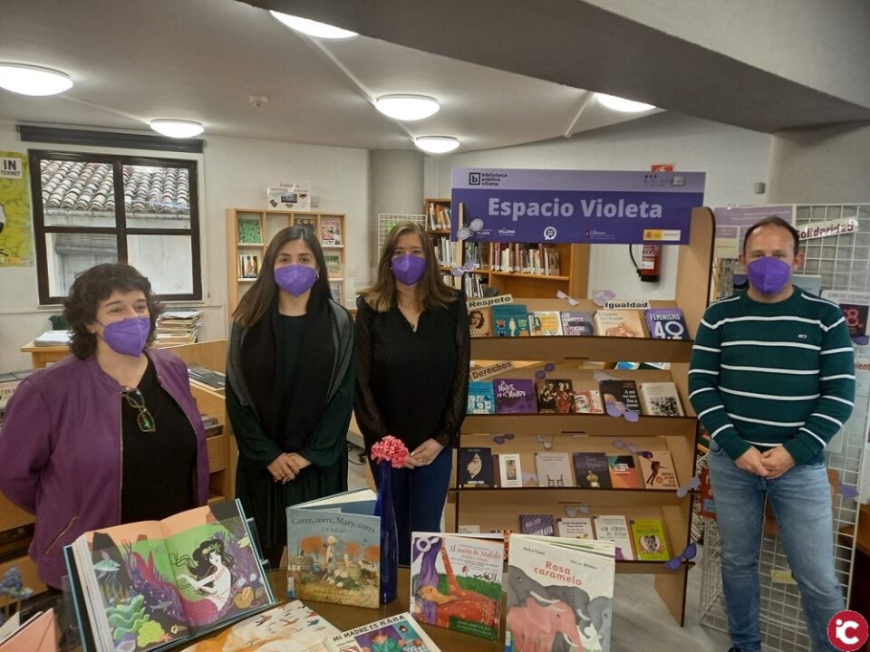 Las bibliotecas de Villena inauguran sus espacios violetas