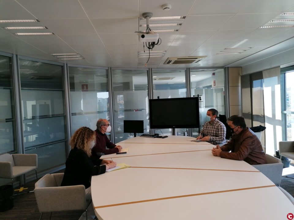 El alcalde de Villena se reúne con el nuevo director general de Vaersa para planificar las próximas inversiones