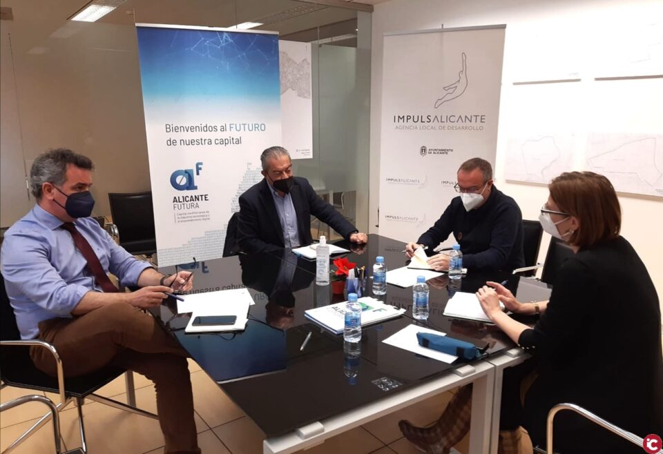 Ayuntamiento y Cámara de Comercio colaborarán en el desarrollo de Alicante Futura y la proyección de la ciudad como destino tecnológico