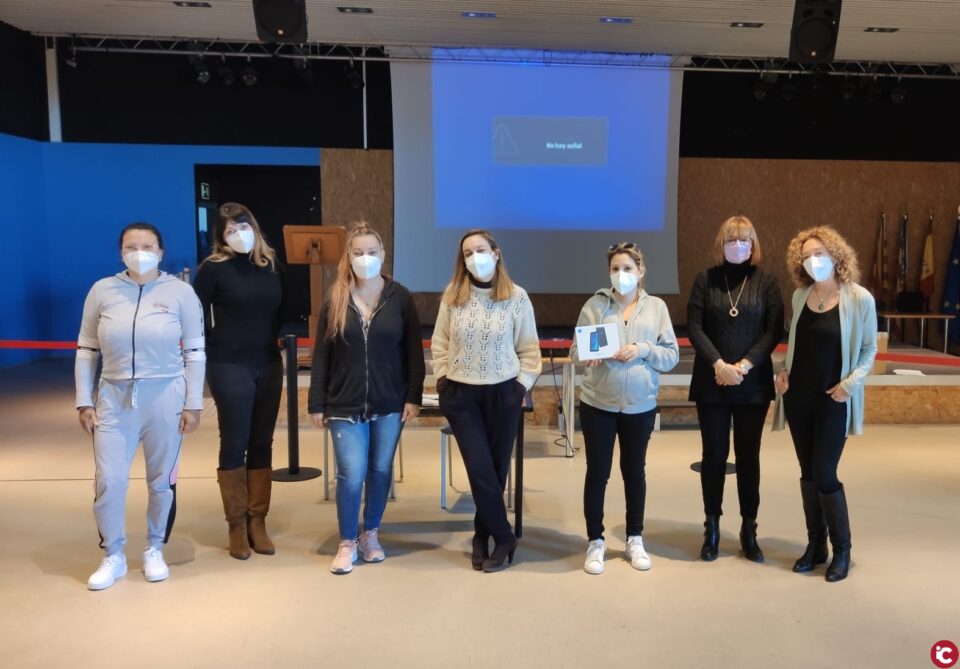 Igualdad inaugura "Pasos hacia un crecimiento personal"