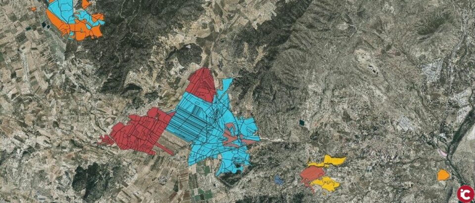 Monòver es reunirà telemàticament amb diverses Secretaries Autonòmiques per a tractar els projectes dinstal·lació de plantes solars al terme municipal