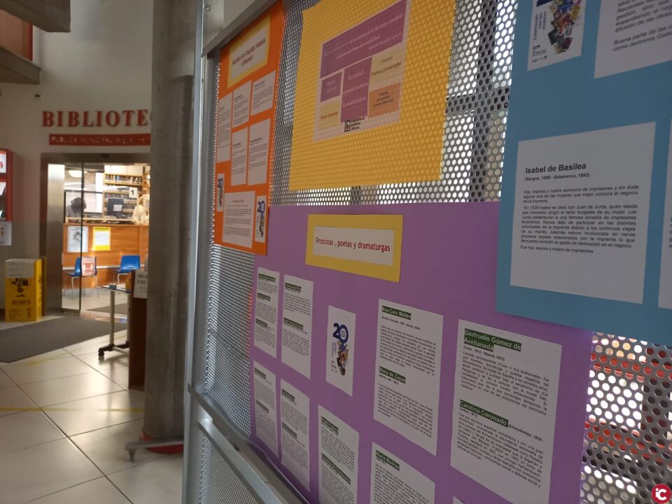 La KAKV acoge los carteles de los 20 años de vida del Consejo de Igualdad de Villena