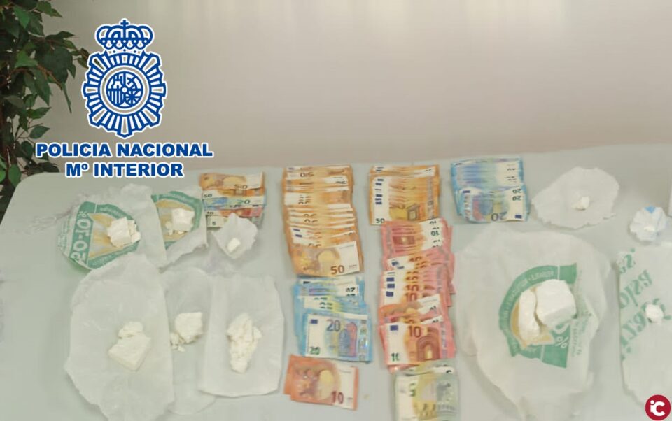 La Policía Nacional ha detenido a cinco persona y ha desarticulado un grupo criminal dedicado a la venta de cocaína en Petrer