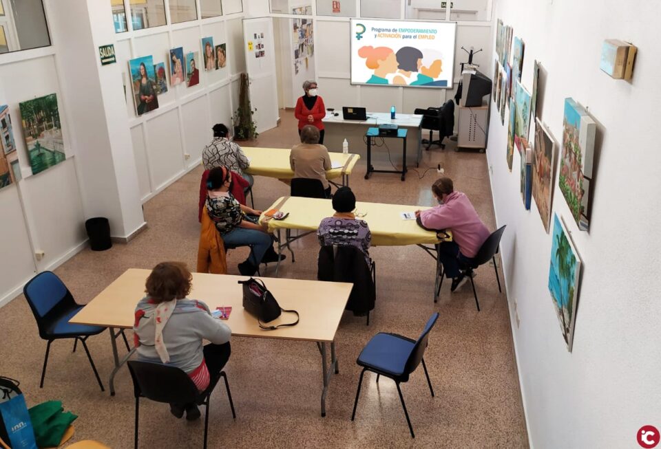 18 mujeres participan en marzo en las actividades presenciales de Empoderamiento de COCEMFE Alicante