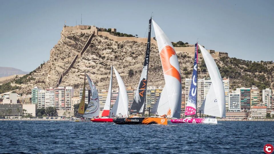 El Ayuntamiento firma el convenio para crear la Comisión Interadministrativa Alicante 2021. Salida Vuelta al Mundo a Vela que va a gestionar su próxima salida