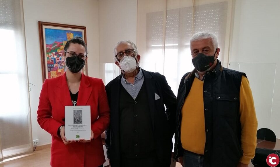 La Academia Valenciana de Genealogía y Heráldica de la Comunidad Valenciana presenta sus servicios al Ayuntamiento de Villena