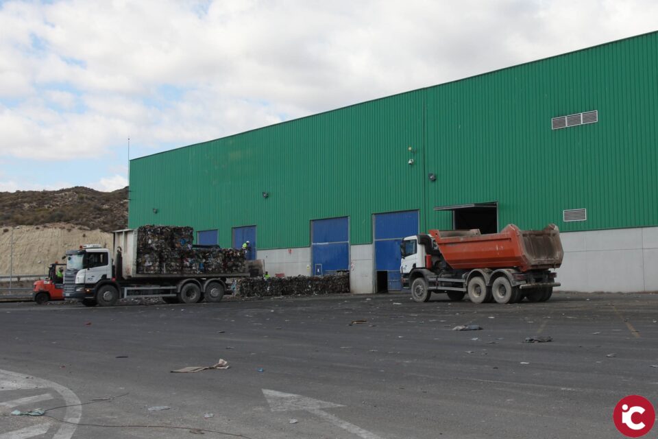 La Diputación destina más de un millón de euros para ayudar a los municipios en la gestión de sus residuos