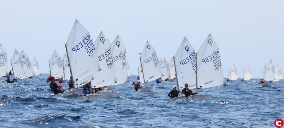 Blanca Ferrando se proclama campeona autonómica de Optimist en El Campello