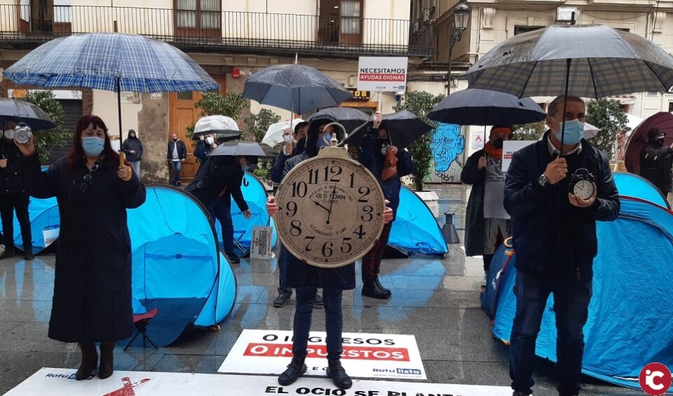 Los hosteleros piden al Consell que despierte ya ampliando el cierre hasta las 22 h. para que su apertura sea realmente viable