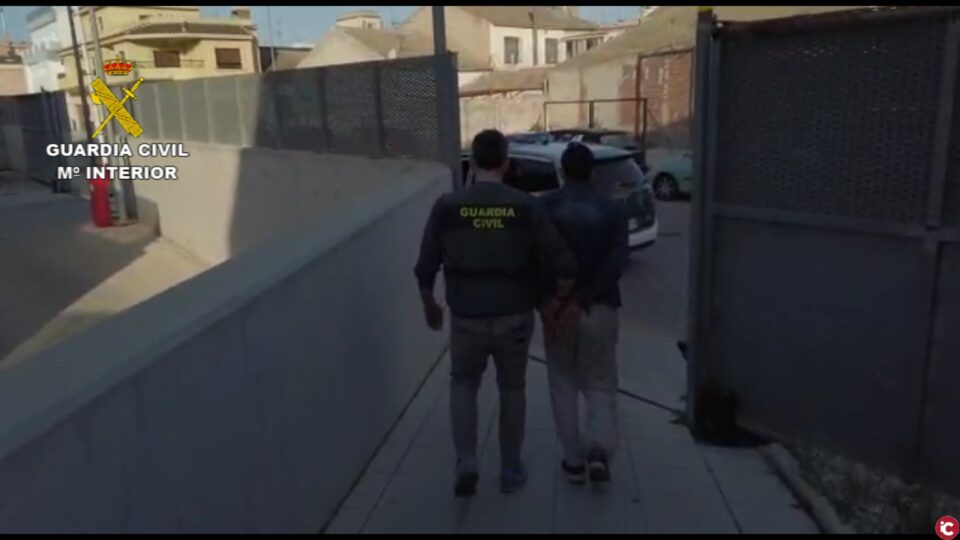 La Guardia Civil detiene a dos hombres por varios robos con fuerza cometidos en locales de hostelería