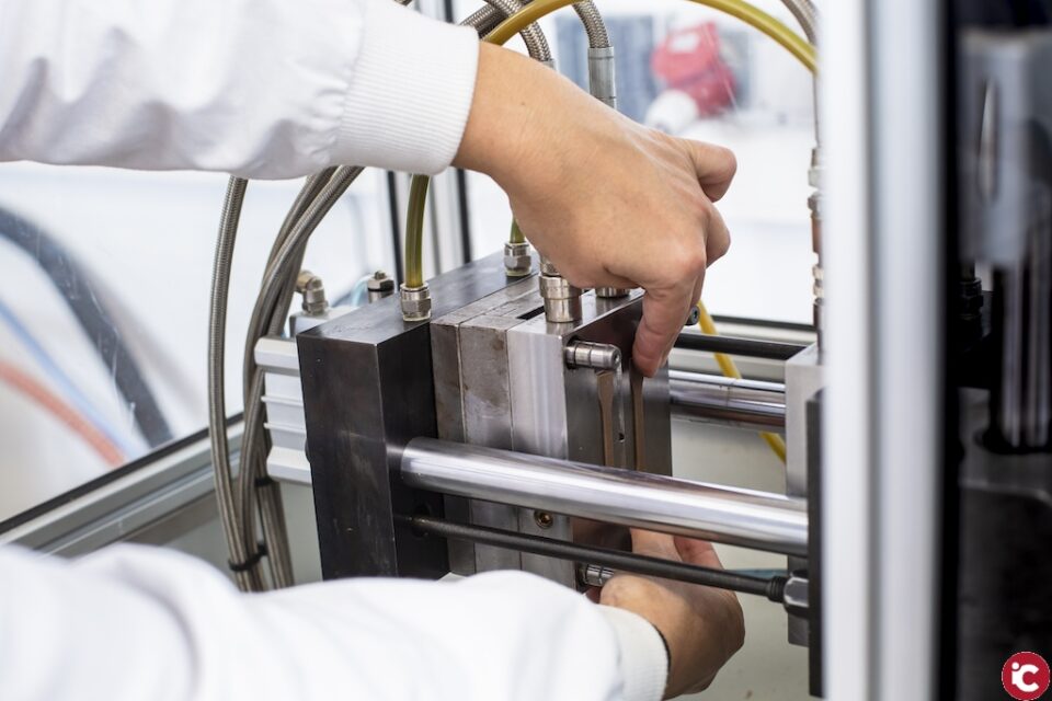 AIJU formará a personas desempleadas de Ibi y comarca en fabricación y ajustes de moldes