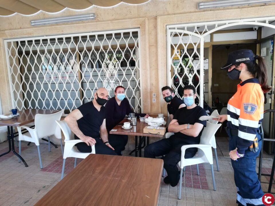 Finaliza el reparto de mascarillas FFP2 a empleados de comercios y locales de hostelería de El Campello