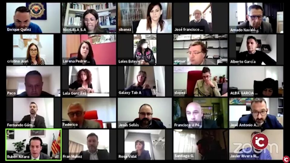 Elda se une para garantizar un sistema público de pensiones