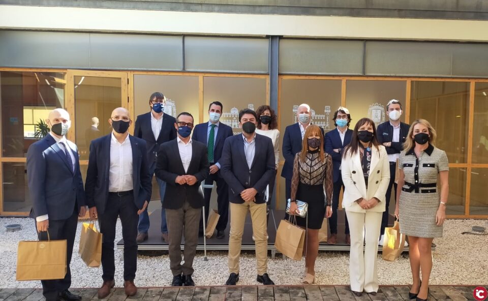Reunión del alcalde con la plataforma de empresarios REM