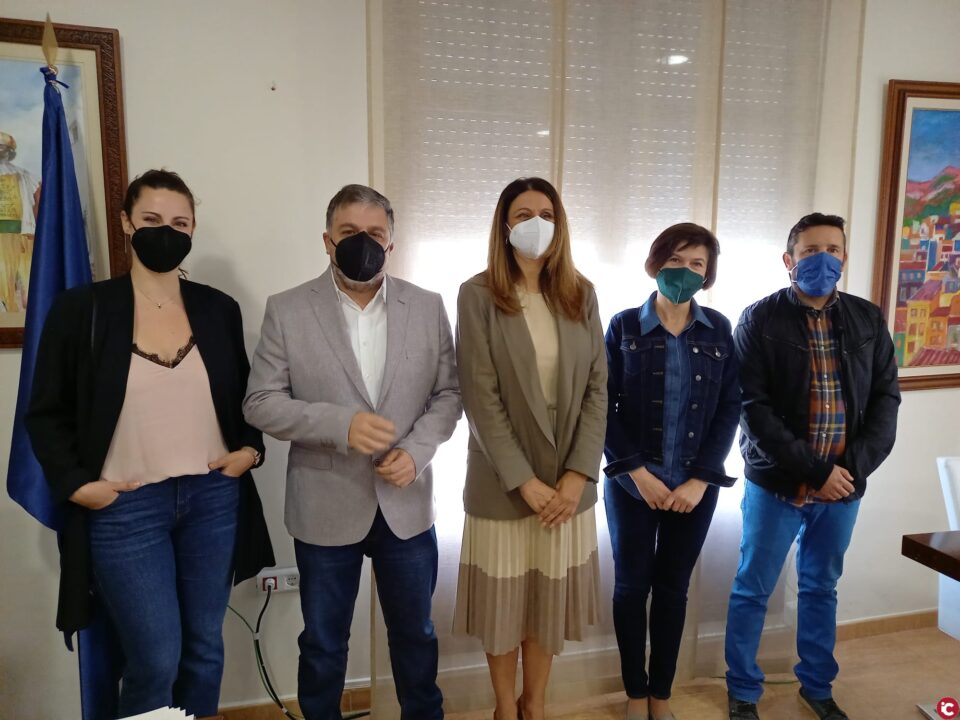 El alcalde recibe a María Ángeles Alonso