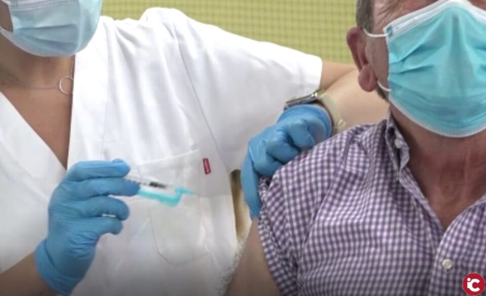 Inici de la vacunació dels veïns i veïnes d'Ibi