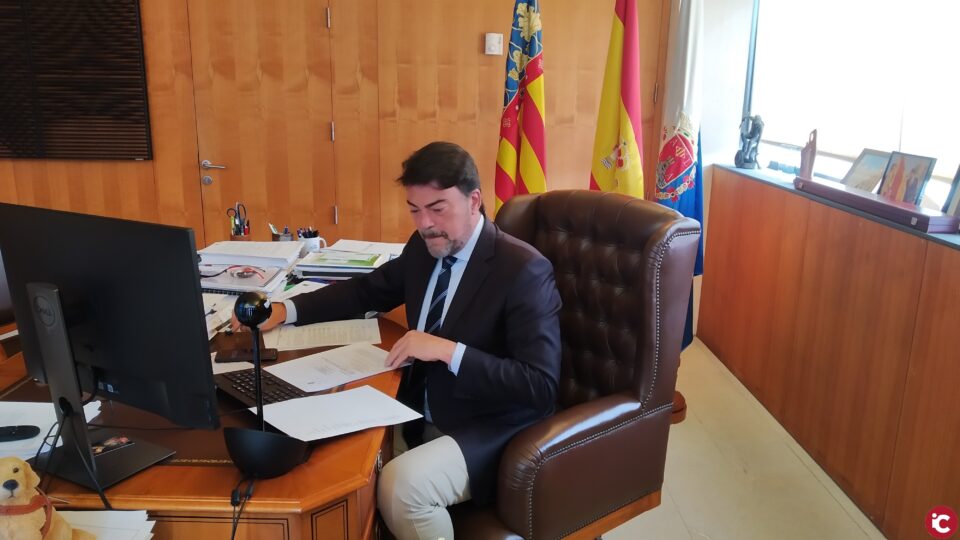 El Pleno del Ayuntamiento respalda por unanimidad la declaración institucional que se solidariza con el sentir de la afición del Hércules CF