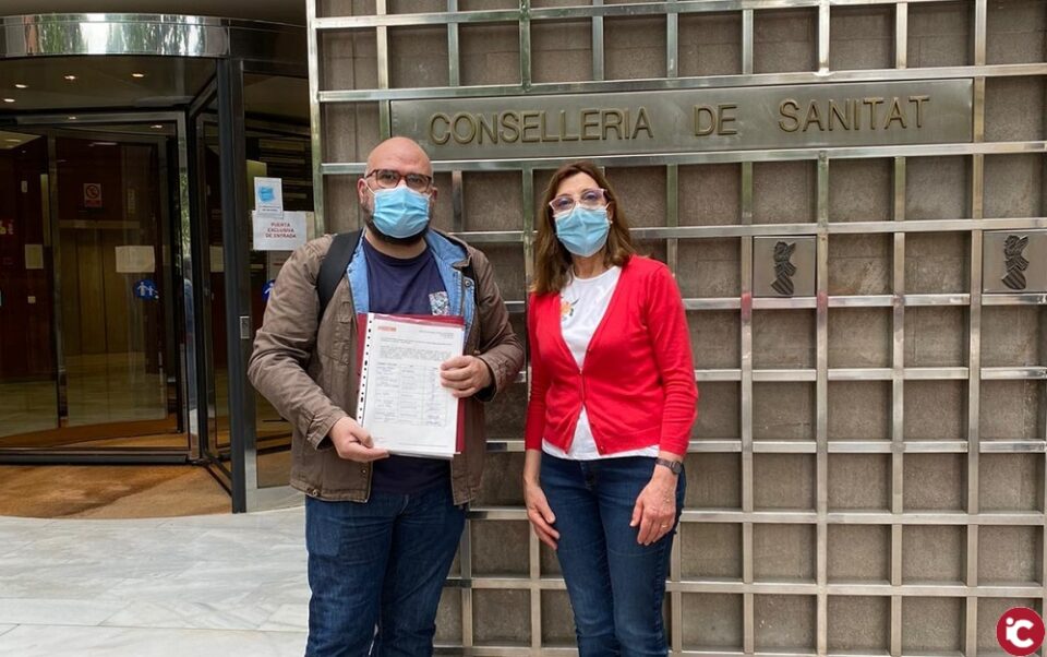 CCOO presenta una recogida de firmas del personal de Salud Pública reclamando mejores condiciones laborales