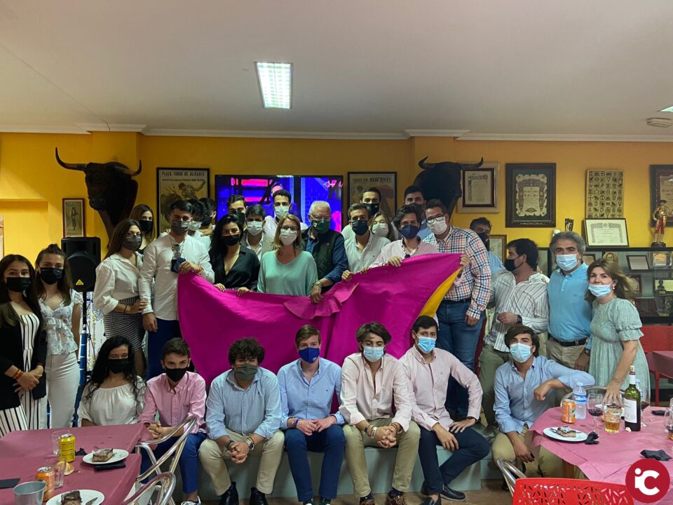 Mª Carmen de España asiste a la Jornada de Convivencia de la Juventud Taurina de Alicante