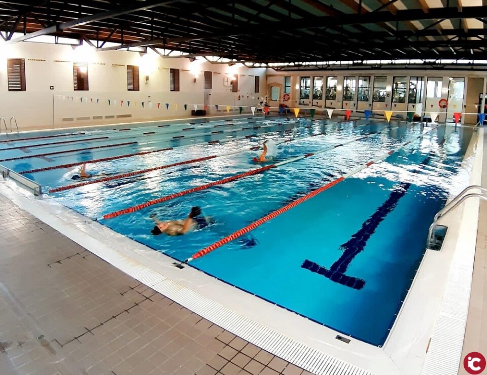 L'Ajuntament d'Alcoi organitza de nou els Cursos d'Estiu de natació