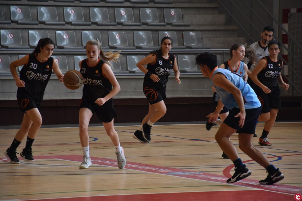 Nueva jornada en el Mutua Levante Nou Bàsquet Alcoi