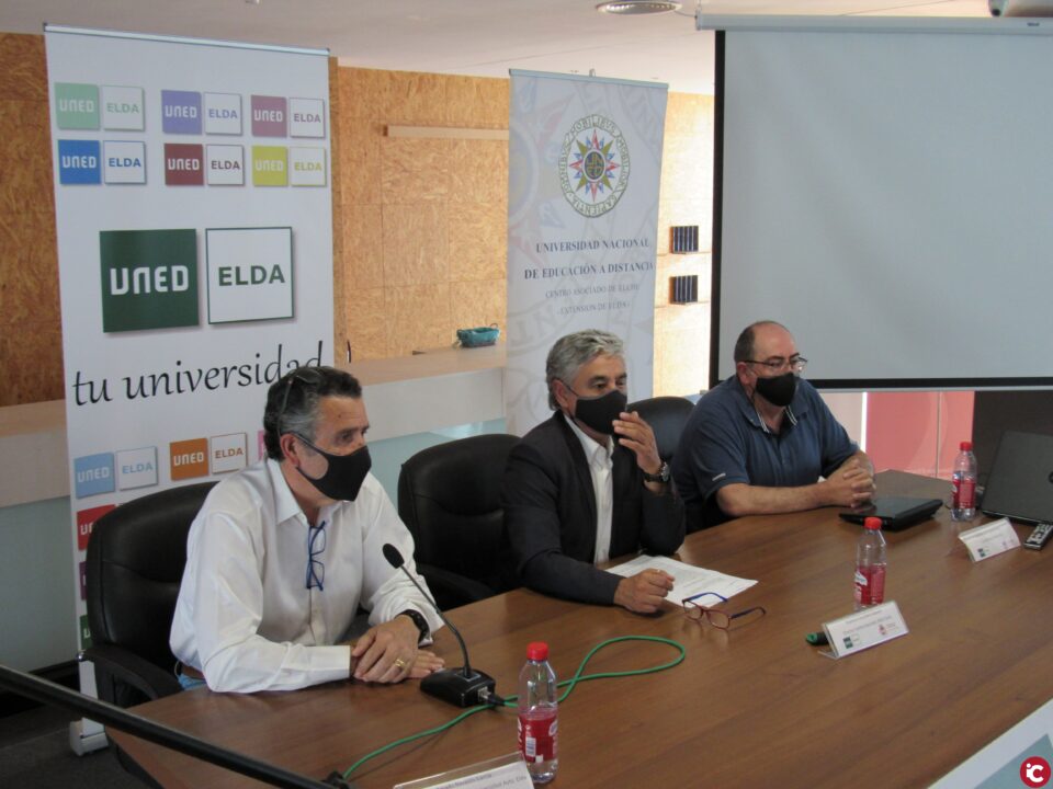 Acto de Clasusura en la UNED de Elda