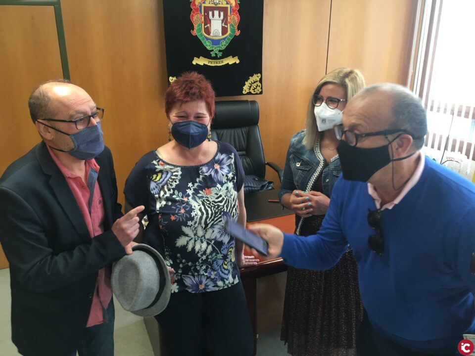 Cerca de 2.000 alumnos reforzaron la PAU con el programa pionero a través de Kahoot lanzado por los Institutos de Bachillerato de Petrer