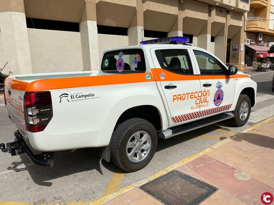 Protección Civil de El Campello recibe un 4x4 para actuaciones en montaña