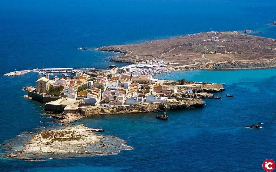 Tabarca se convierte en la primera isla digital del Mediterráneo