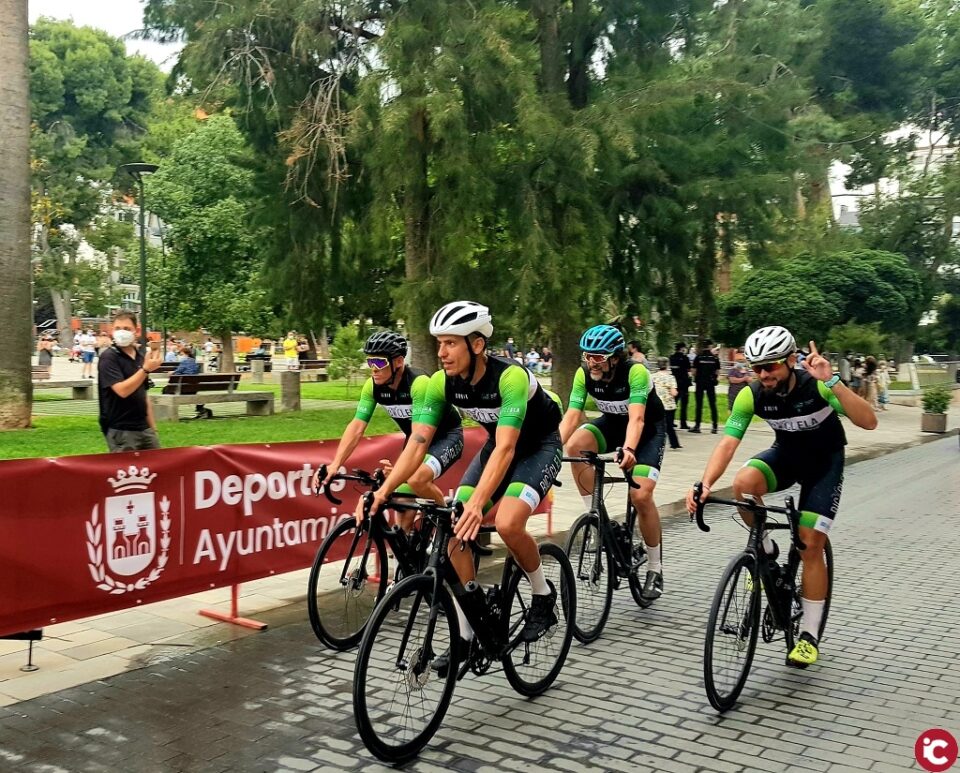 Los cuatro ciclistas del reto solidario 'BICICLELA