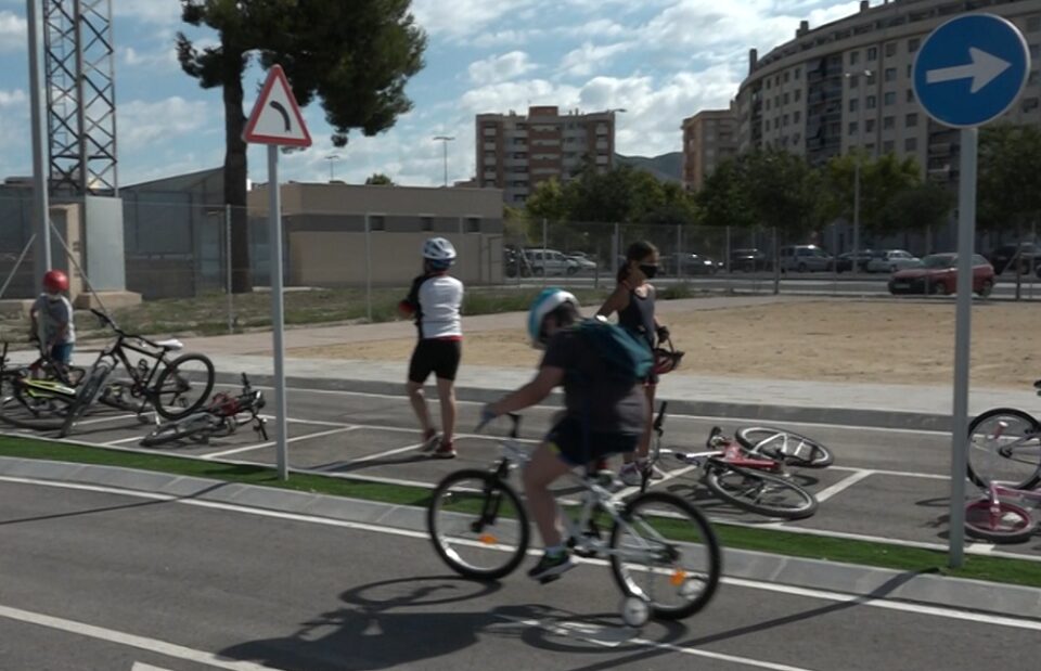 El Ayuntamiento de Elda pone en marcha el nuevo Parque Infantil de Tráfico donde los niños y niñas eldenses recibirán educación vial