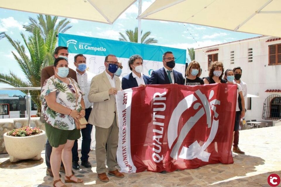 El Campello acoge la entrega de banderas Qualitur a la excelencia de las playas de la provincia de Alicante