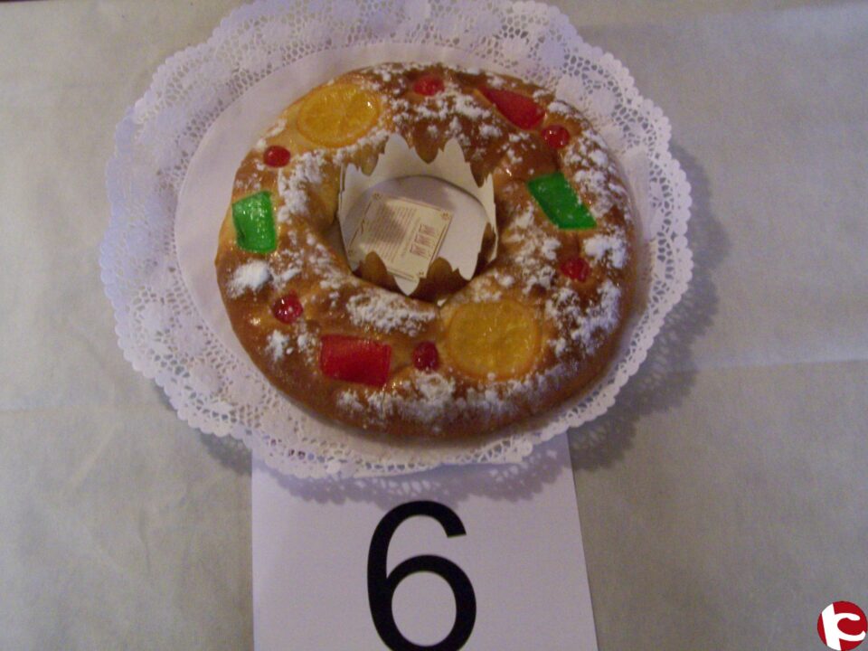 El primer premio de Roscones del Casino se va a Petrer