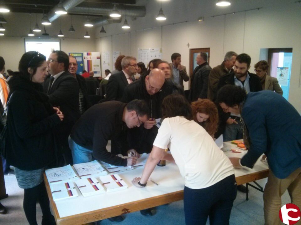 El Centro de Excelencia de Villena inicia sus actividades con gran éxito de convocatoria