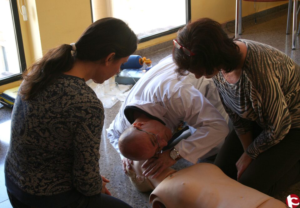 Profesionales del Centro de Salud Acacias actualizan su formación en Reanimación Cardiopulmonar