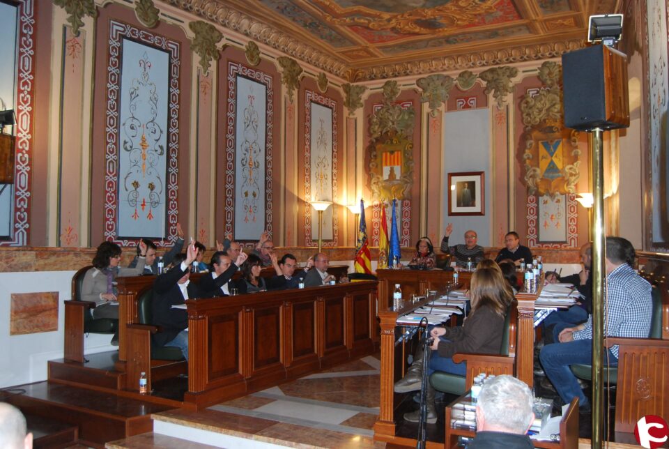 PLENO. Las mociones sobre la cesión de casa o solares en el Casco Histórico y la restauración de la Muralla Medieval aprobadas por unanimidad
