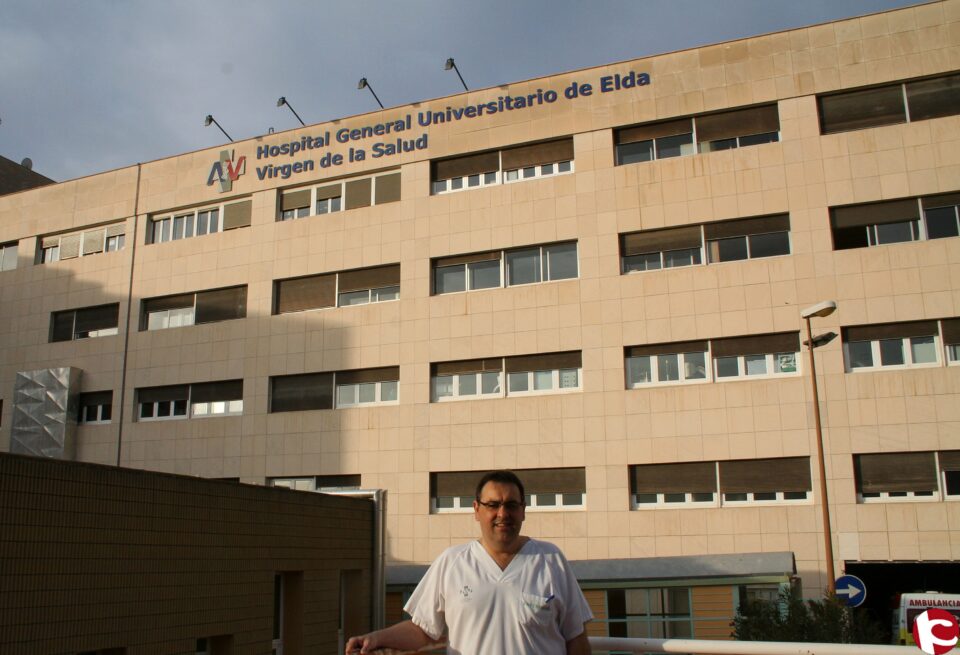Un enfermero del Hospital de Elda obtiene el grado de Doctor con una tesis sobre la hipertensión en la Comunitat Valenciana