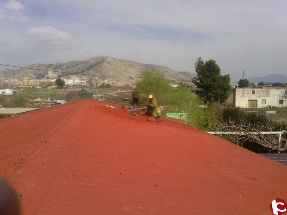 Incendio de un chalet en la partida de San Juan de Villena