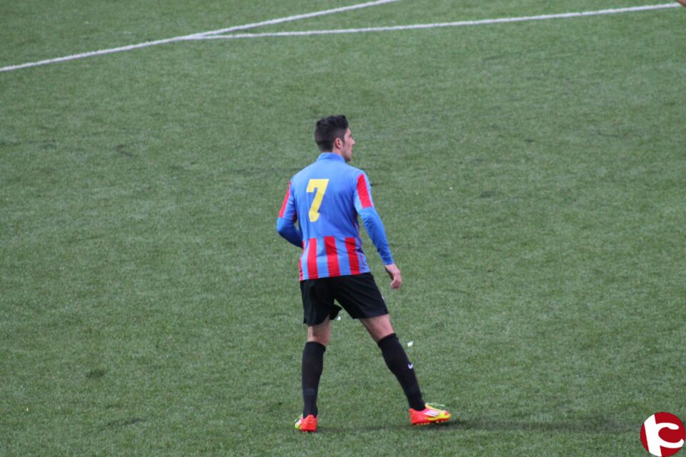 C. D. Eldense 2-0 Paterna C. F.