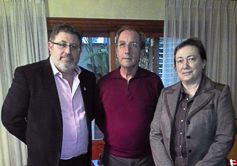 El compositor y director Pablo Sánchez Torella será el director del Pasodoble Petrel 2014. Hablamos con él telefónicamente