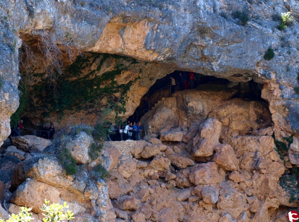 AVIANA en Cañones de Júcar y Cueva de Don Juan 6 de Abril de 2014